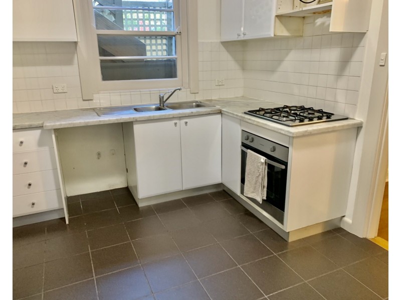 3/189 Park Drive, Parkville VIC 3052