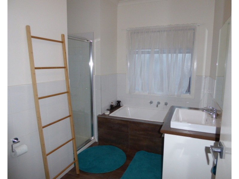 1/167 Ballarat Road, Maidstone VIC 3012