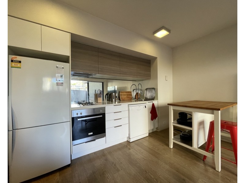 7/82 Cade Way, Parkville VIC 3052