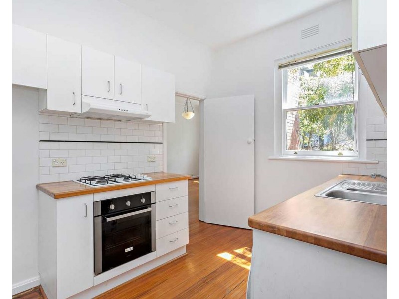 8/9 Eildon Road, St Kilda VIC 3182