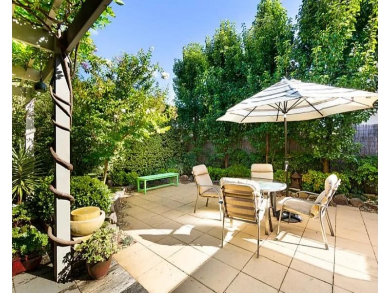 67 Parkville Avenue, Parkville VIC 3052