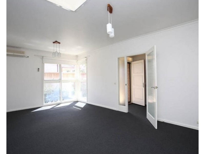1/63 Springhall Parade, Pascoe Vale South VIC 3044