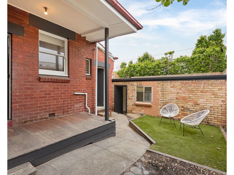 33a Kensington Road, Kensington VIC 3031