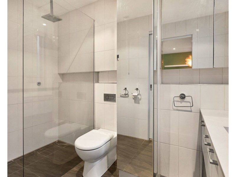 15 Curzon Place, North Melbourne VIC 3051