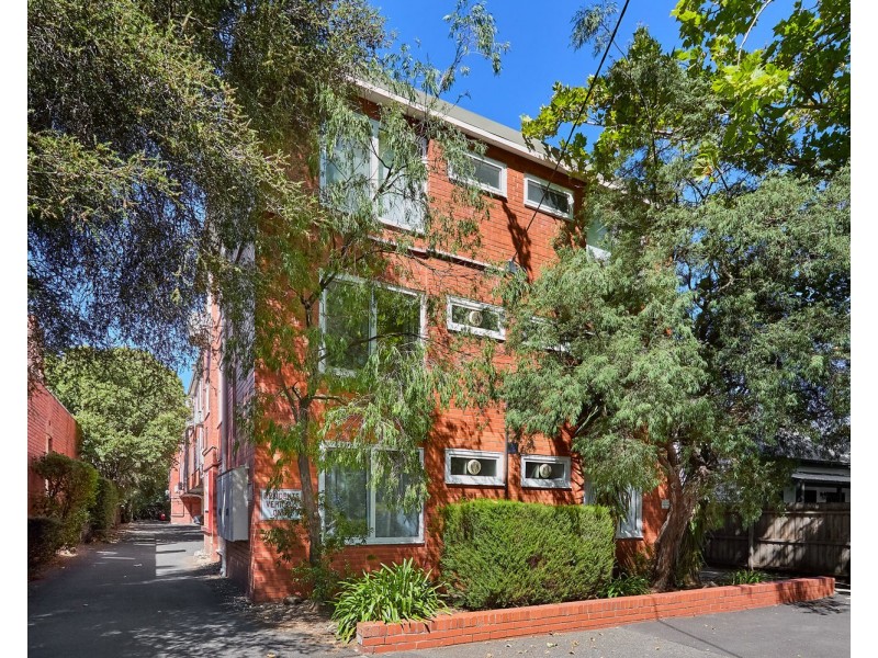 6/48 Farnham Street, Flemington VIC 3031