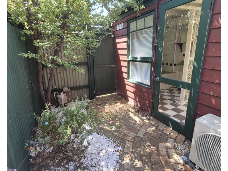 64 Rosslyn Street, West Melbourne VIC 3003