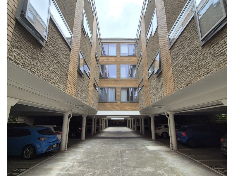 13/495 Royal Parade, Parkville VIC 3052