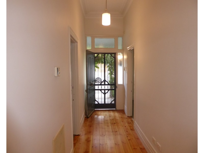 6 Mulgrave Street, Kensington VIC 3031