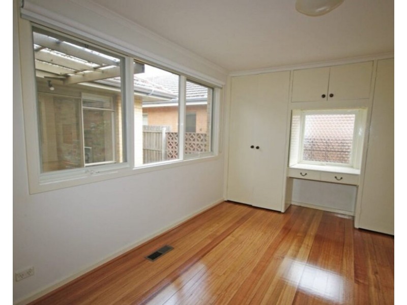 4 Clarence Street, Bentleigh East VIC 3165