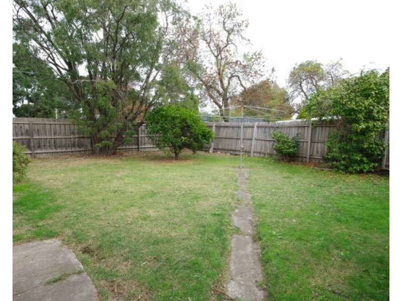 4 Clarence Street, Bentleigh East VIC 3165