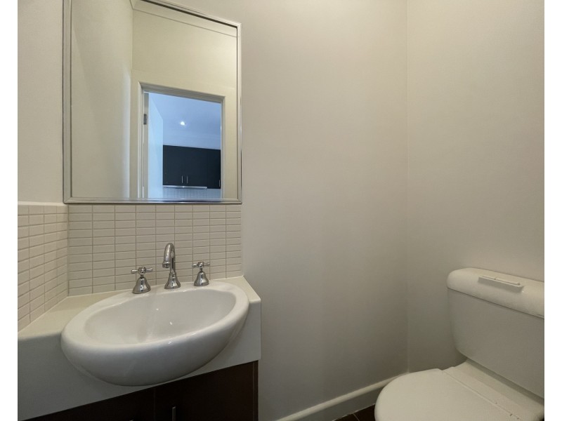 252C Glenlyon Road, Fitzroy North VIC 3068