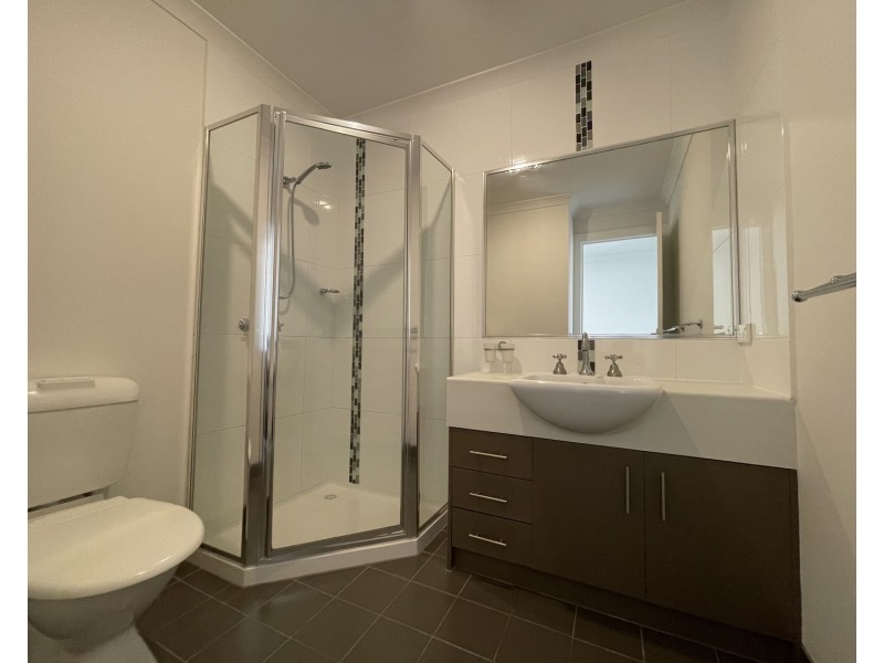 252C Glenlyon Road, Fitzroy North VIC 3068