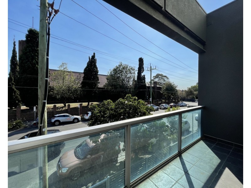 252C Glenlyon Road, Fitzroy North VIC 3068