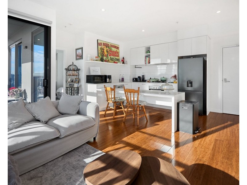 607/8 Olive York Way, Brunswick West VIC 3055