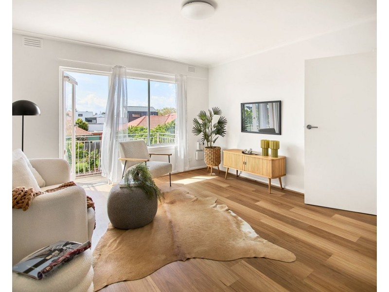 7/32 Hobbs Street, Seddon VIC 3011