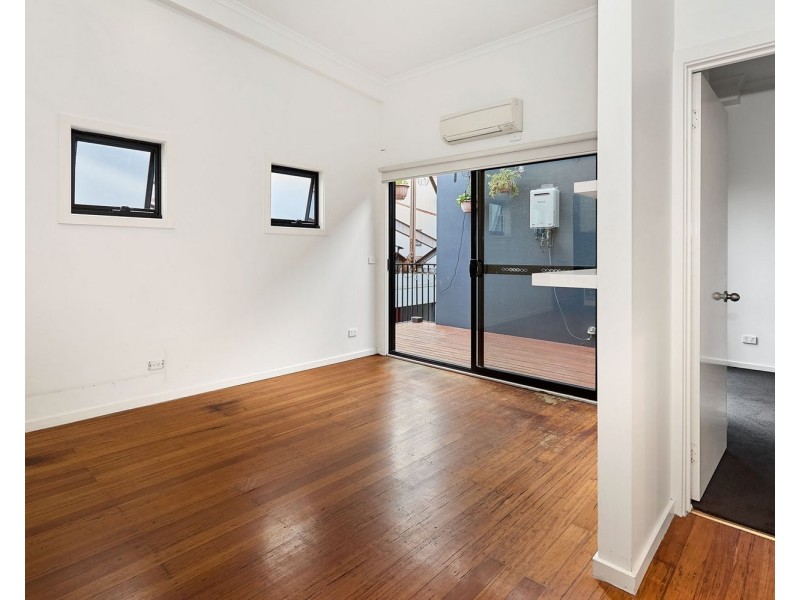 10/18 Dicks Place, West Melbourne VIC 3003