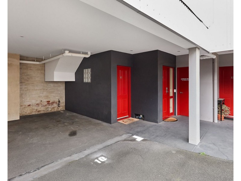 10/18 Dicks Place, West Melbourne VIC 3003