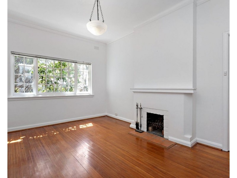 8/9 Eildon Road, St Kilda VIC 3182