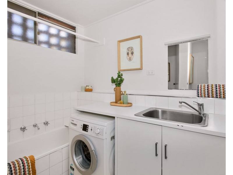 11/70 O’Shanassy Street, North Melbourne VIC 3051