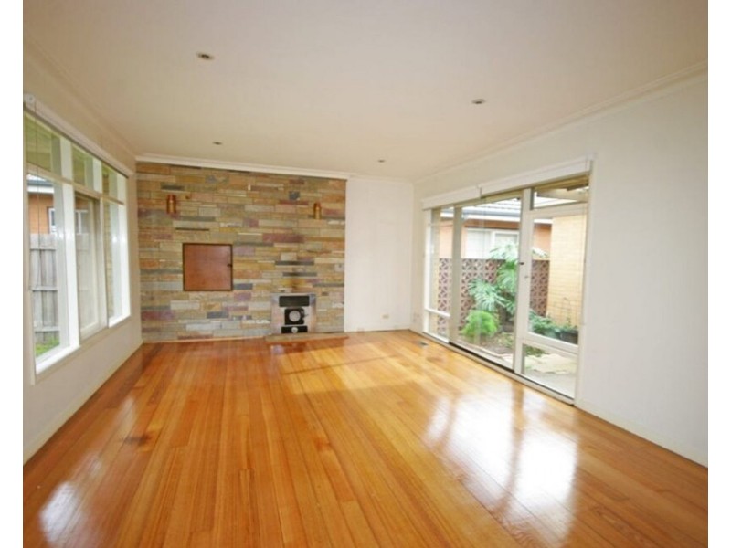 4 Clarence Street, Bentleigh East VIC 3165