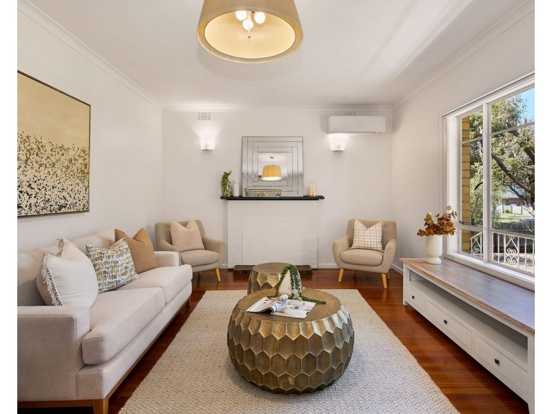 7 Lowell Avenue, Kingsbury VIC 3083