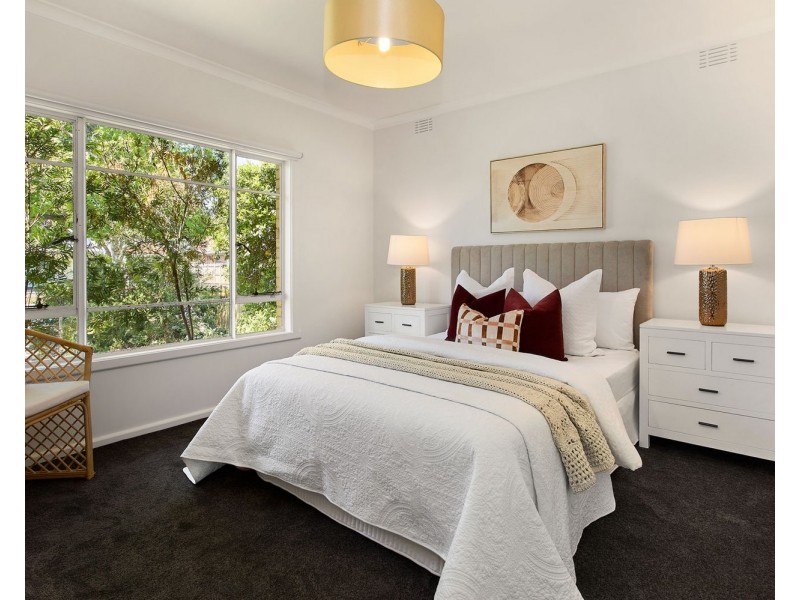 7 Lowell Avenue, Kingsbury VIC 3083