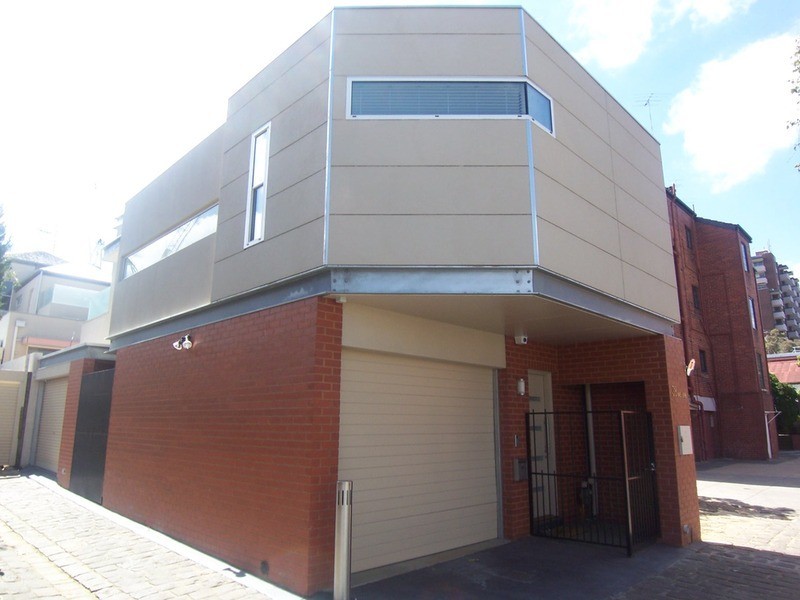 38 Avis Lane, North Melbourne VIC 3051