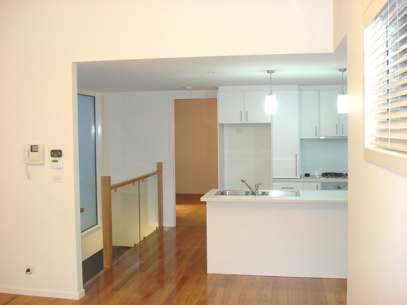 38 Avis Lane, North Melbourne VIC 3051