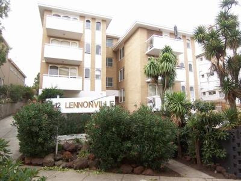 8/10 Lennon Street, Parkville VIC 3052