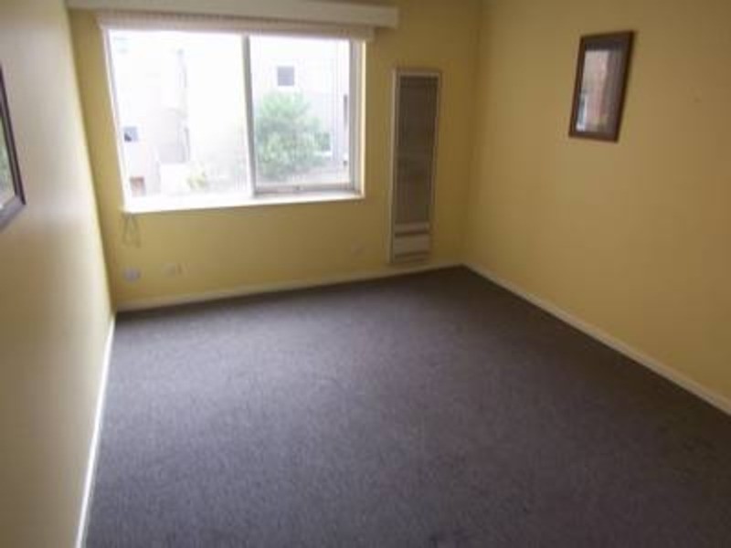 8/10 Lennon Street, Parkville VIC 3052