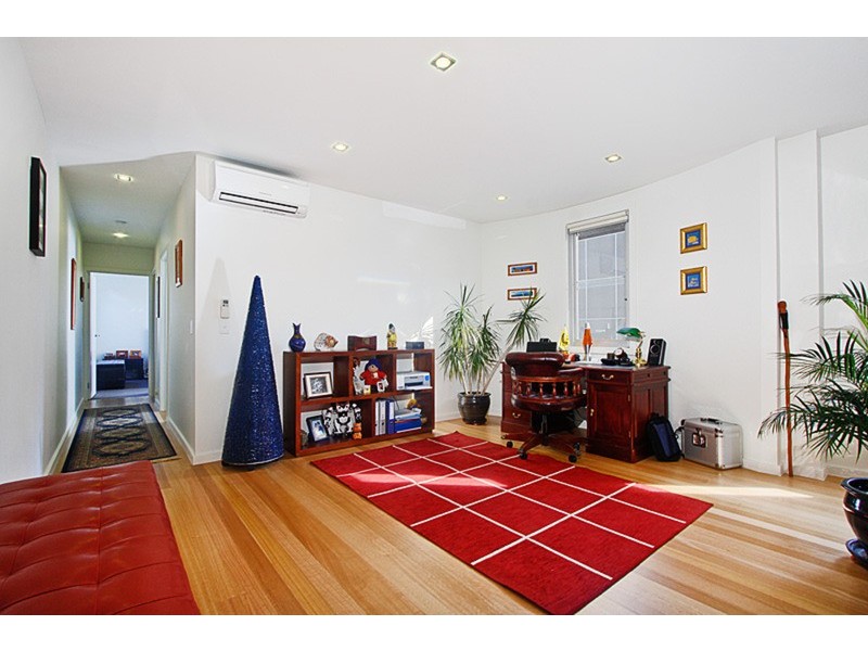 1/12 Lancashire Lane, North Melbourne VIC 3051