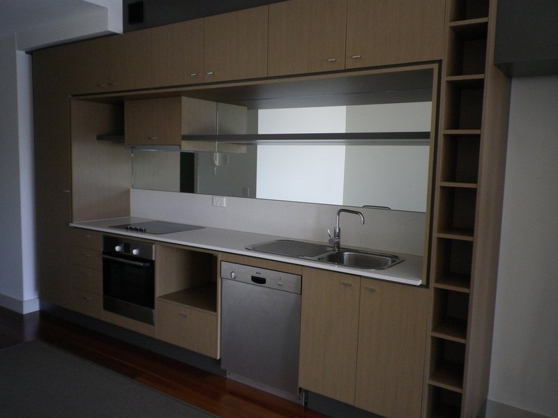 402/30 Wreckyn Street, North Melbourne VIC 3051