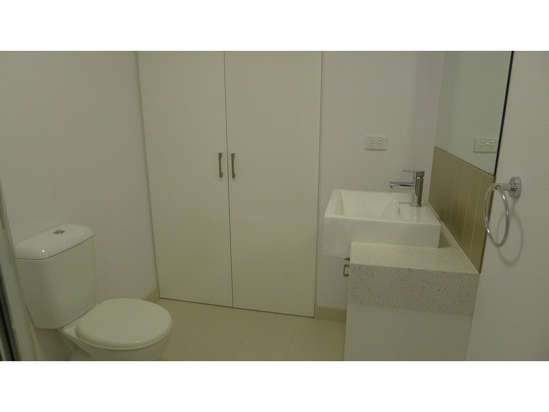 802/179 Boundary  Road, North Melbourne VIC 3051