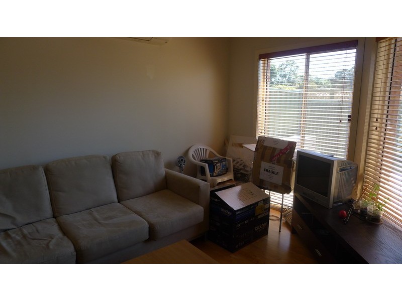 18/2 Newmarket  Way, Flemington VIC 3031