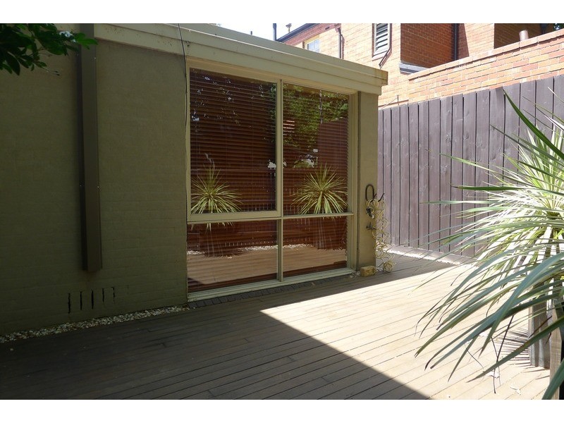 2B Harris Street, North Melbourne VIC 3051