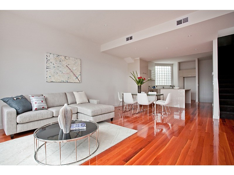 32 Little Curzon Street, North Melbourne VIC 3051