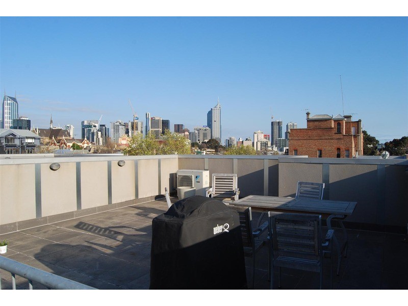 2A Raglan Street, North Melbourne VIC 3051