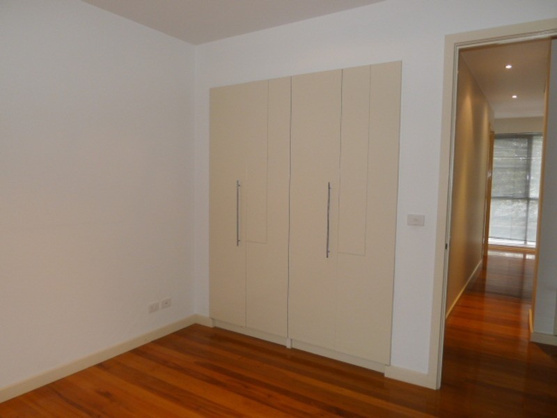 2/142 Laurens  Street, North Melbourne VIC 3051