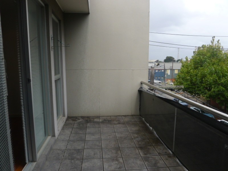 2/142 Laurens  Street, North Melbourne VIC 3051