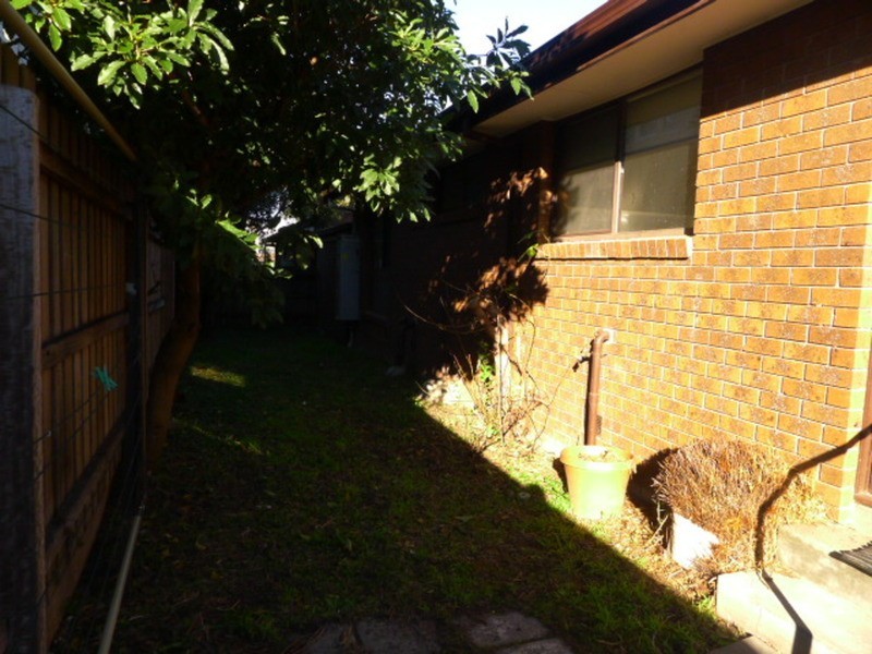 2/64 Woornack Road, Carnegie VIC 3163