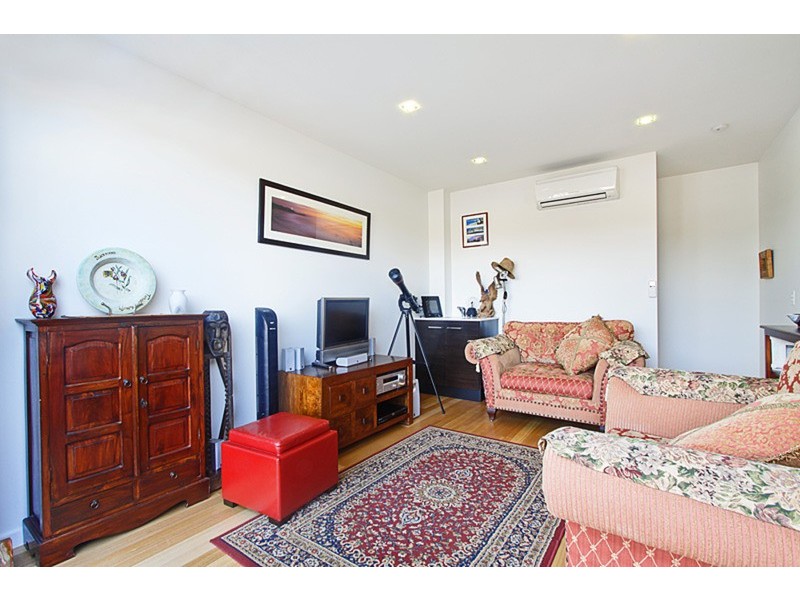 1/12 Lancashire Lane, North Melbourne VIC 3051