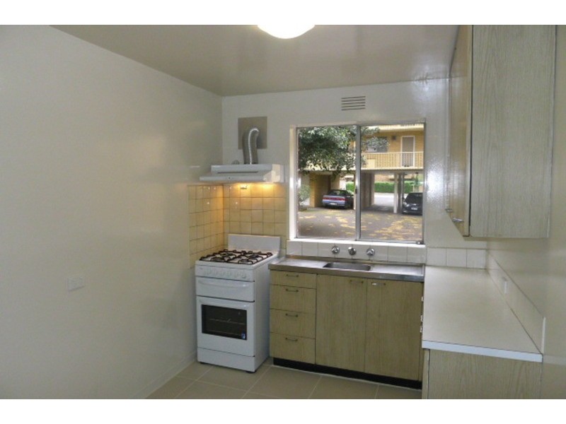 8/80 O’Shanassy Street, North Melbourne VIC 3051