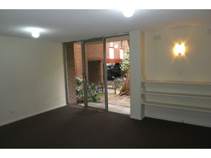 8/80 O’Shanassy Street, North Melbourne VIC 3051