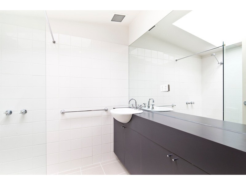 304/24 Cobden Street, North Melbourne VIC 3051