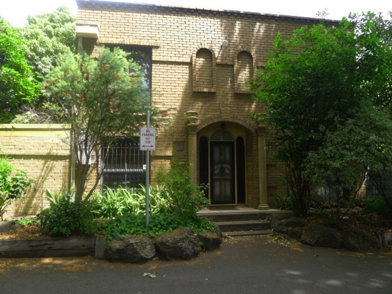 8/21 Plane Tree Way, North Melbourne VIC 3051