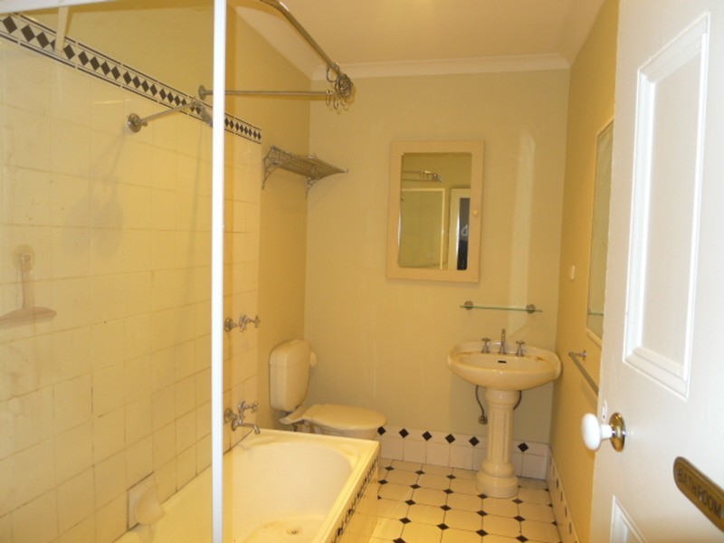 2/145 Errol Street, North Melbourne VIC 3051