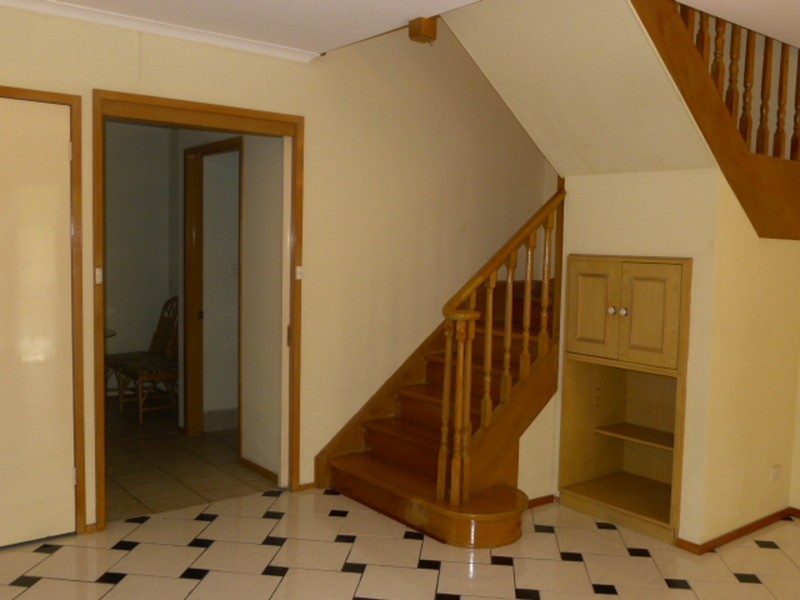 8/21 Plane Tree Way, North Melbourne VIC 3051