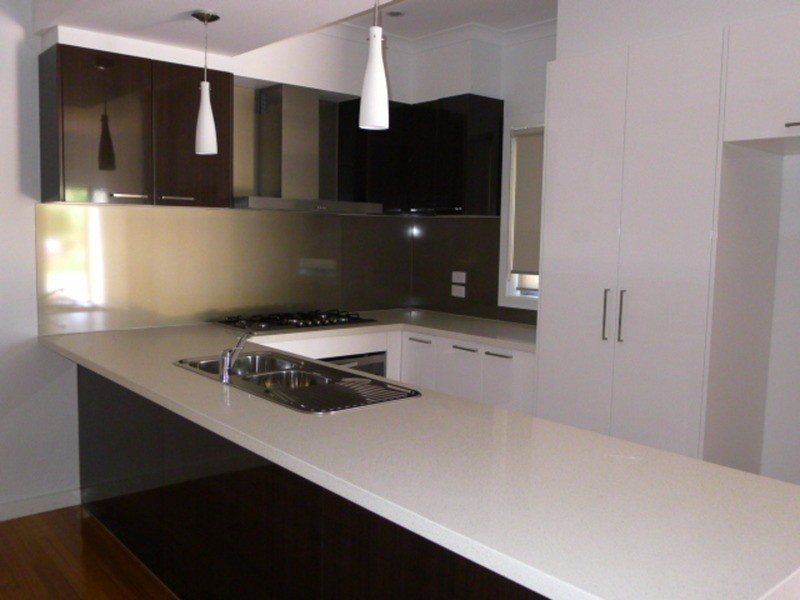 1/2 Strachan Street, Oak Park VIC 3046