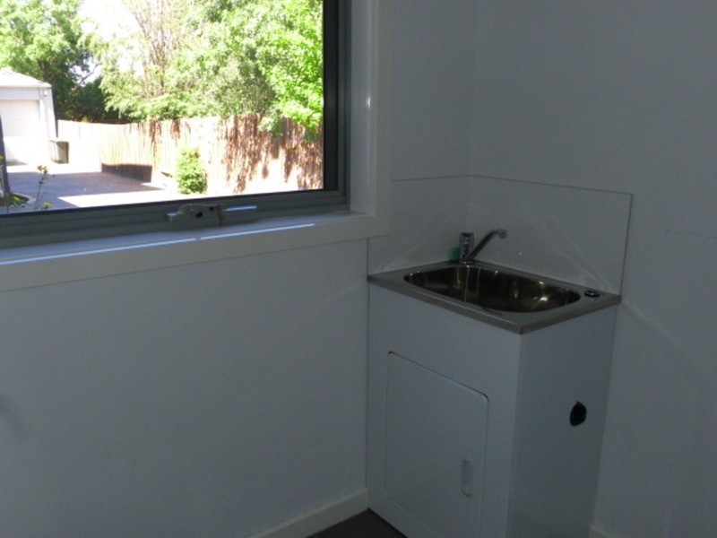 1/2 Strachan Street, Oak Park VIC 3046