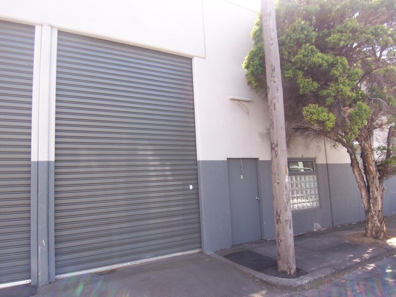 2/38-44 Barrett Street, Kensington VIC 3031